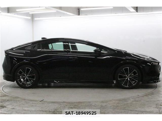 Toyota PRIUS 2024-03 8649579-4