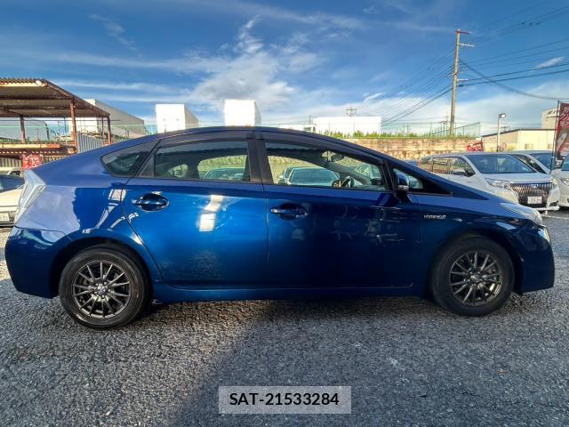 Toyota PRIUS 2009-10 8649894-3