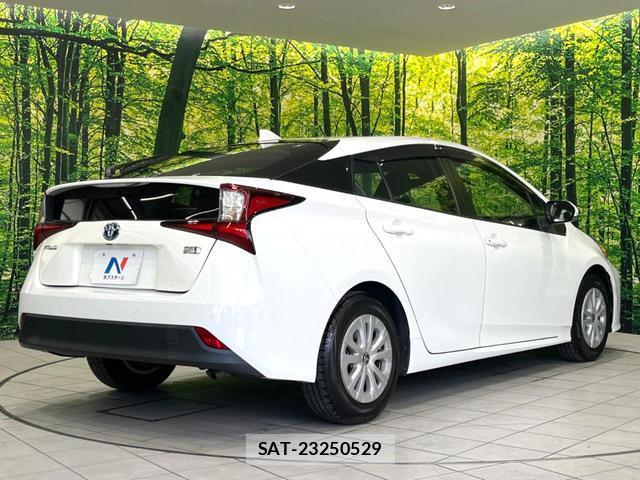 Toyota PRIUS 2021-07 8649993-16