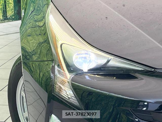 Toyota PRIUS 2018-06 8650074-11