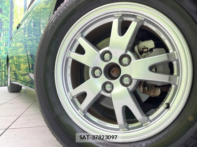 Toyota PRIUS 2018-06 8650074-12