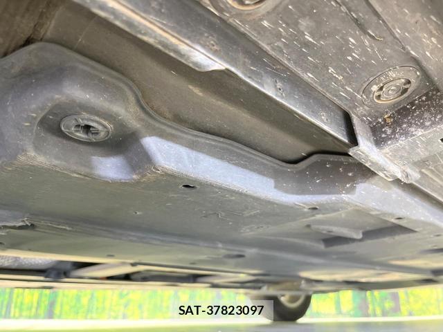 Toyota PRIUS 2018-06 8650074-19