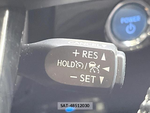 Toyota PRIUS 2019-01 8650088-6