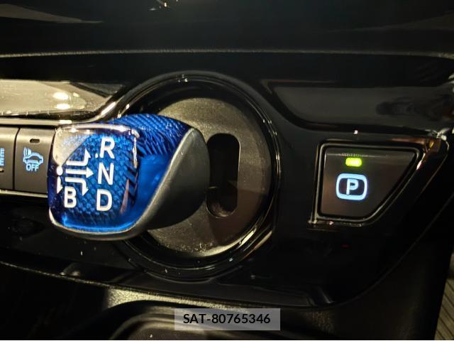 Toyota PRIUS 2019-04 8650150-8