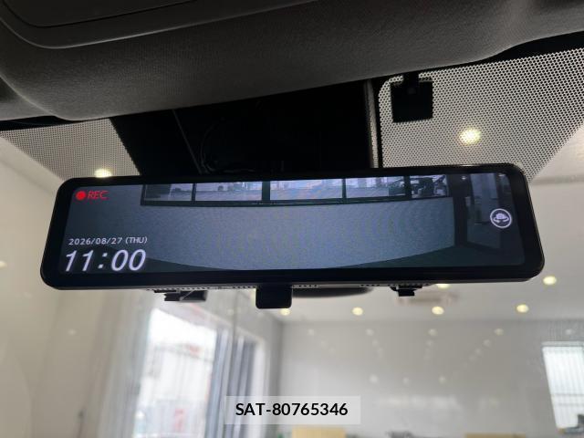 Toyota PRIUS 2019-04 8650150-9