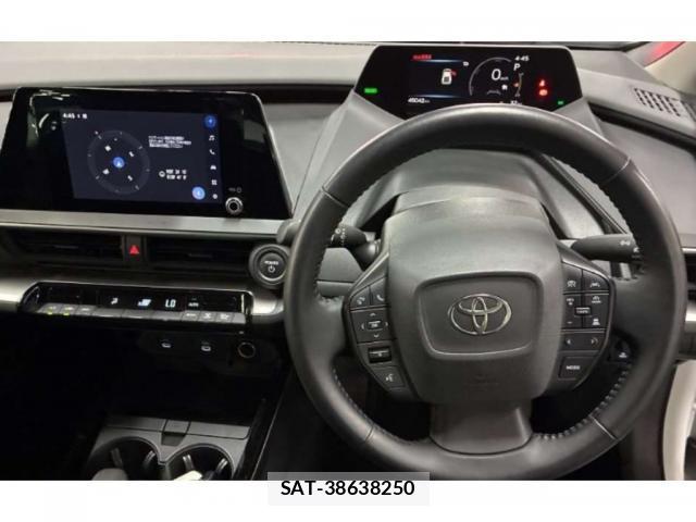 Toyota PRIUS 2023-09 8650367-2