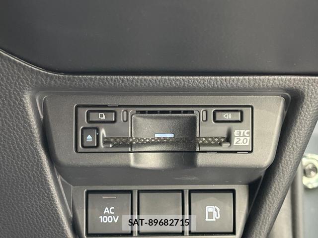Toyota PRIUS 2024-01 8650783-6