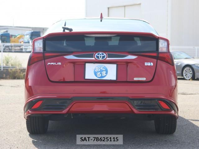 Toyota PRIUS 2019-04 8650837-1