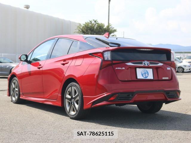 Toyota PRIUS 2019-04 8650837-14