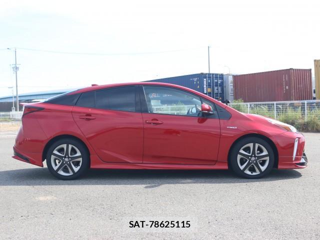 Toyota PRIUS 2019-04 8650837-3