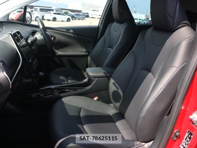 Toyota PRIUS 2019-04 8650837-5
