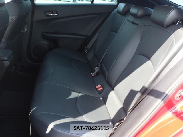 Toyota PRIUS 2019-04 8650837-6