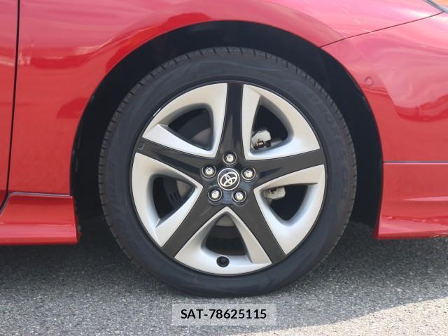 Toyota PRIUS 2019-04 8650837-8