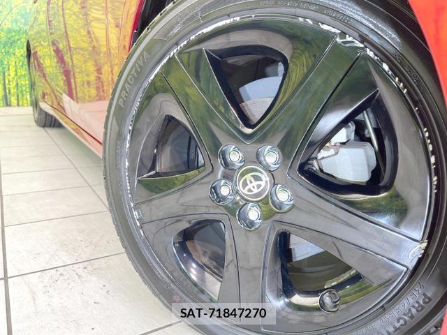 Toyota PRIUS 2017-09 8650845-13