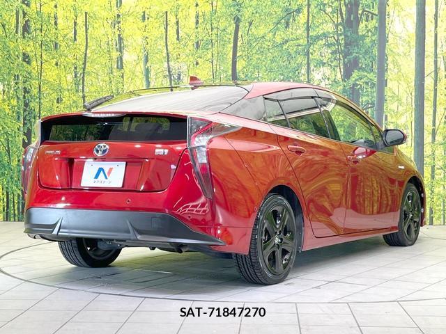 Toyota PRIUS 2017-09 8650845-17
