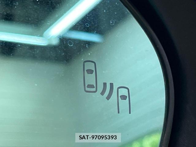 Toyota PRIUS 2019-01 8651136-6