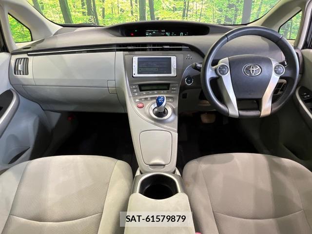 Toyota PRIUS 2013-07 8651195-1