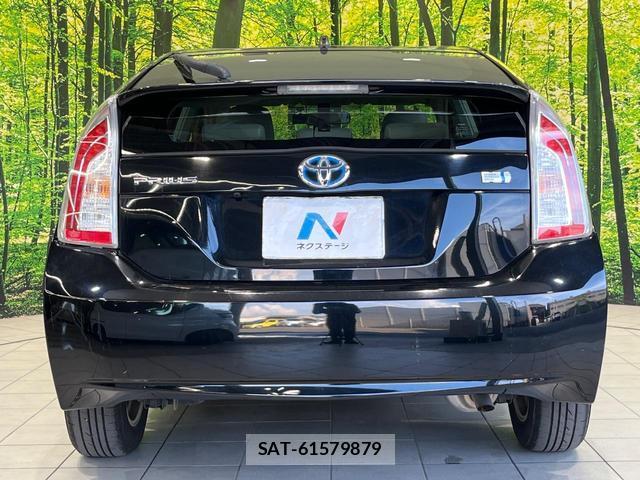 Toyota PRIUS 2013-07 8651195-14