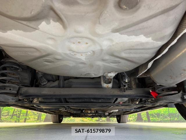 Toyota PRIUS 2013-07 8651195-18