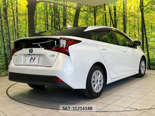 Toyota PRIUS 2021-07 8651198-16