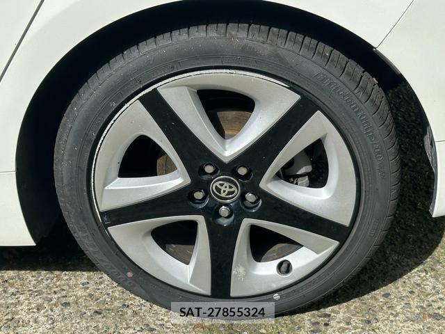 Toyota PRIUS 2016-03 8651237-15