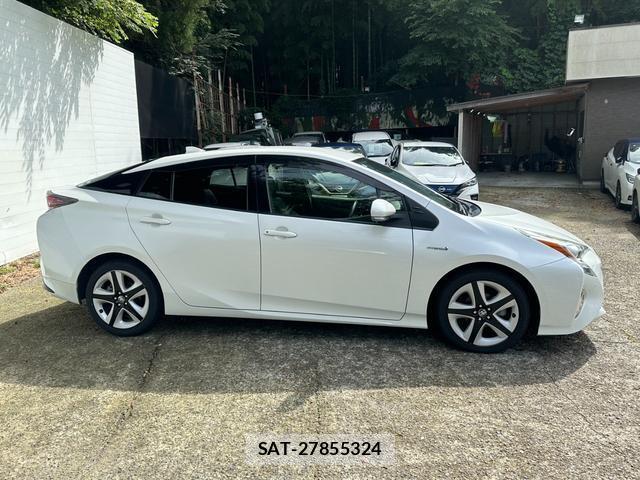 Toyota PRIUS 2016-03 8651237-4