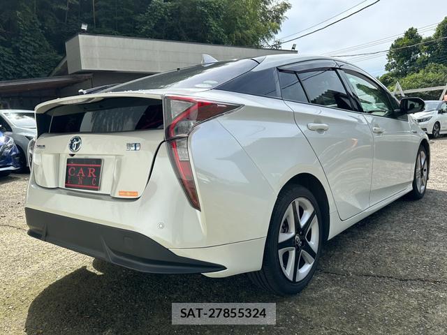 Toyota PRIUS 2016-03 8651237-5
