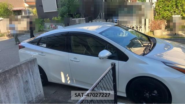 Toyota PRIUS 2022-04 8651280-3
