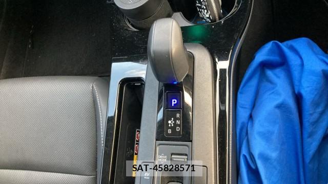 Toyota PRIUS 2023-09 8651340-14