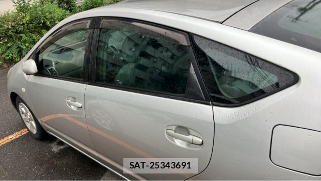 Toyota PRIUS 2004-05 8651369-10