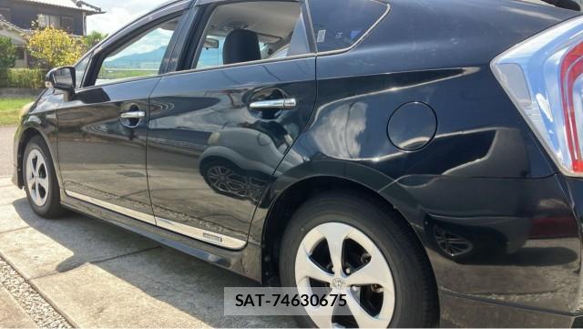 Toyota PRIUS 2014-02 8651422-10
