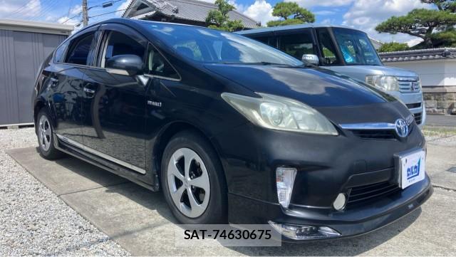 Toyota PRIUS 2014-02 8651422-11