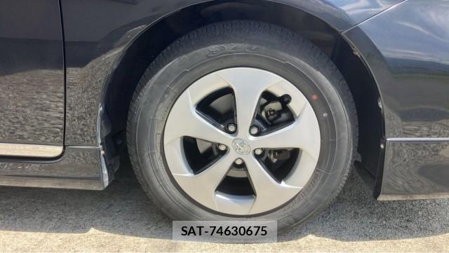 Toyota PRIUS 2014-02 8651422-8