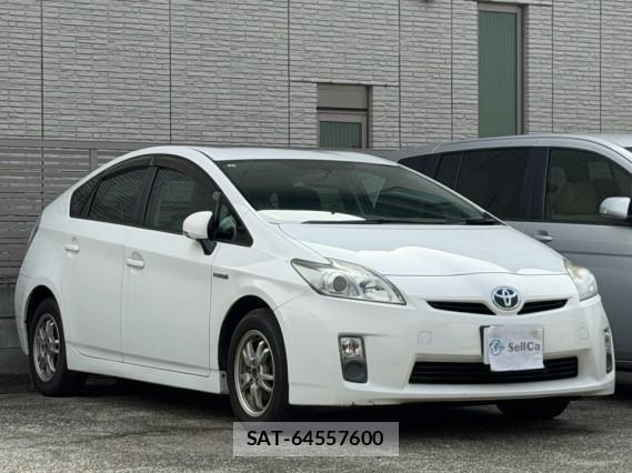 Toyota PRIUS 2009-12 8651474-11