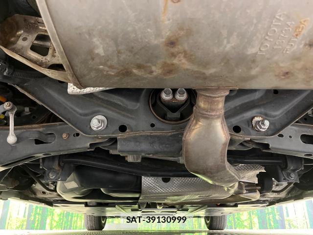 Toyota PRIUS 2016-09 8651495-18