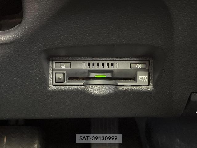 Toyota PRIUS 2016-09 8651495-7