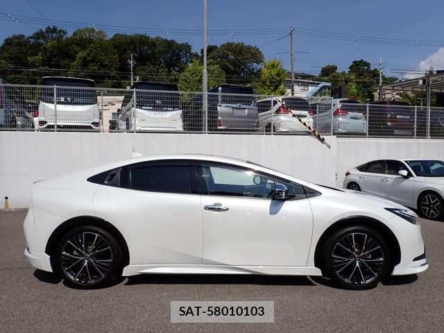 Toyota PRIUS 2024-03 8651659-16