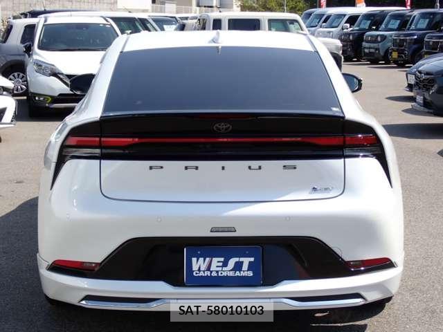 Toyota PRIUS 2024-03 8651659-18