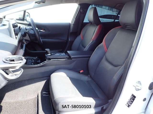 Toyota PRIUS 2024-03 8651659-3