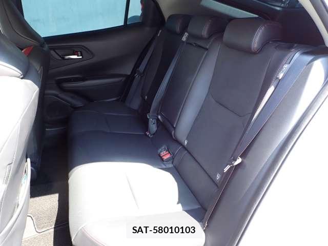 Toyota PRIUS 2024-03 8651659-7