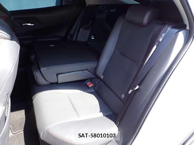 Toyota PRIUS 2024-03 8651659-8
