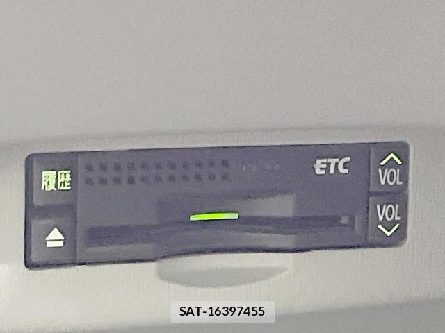 Toyota PRIUS 2010-01 8651689-4