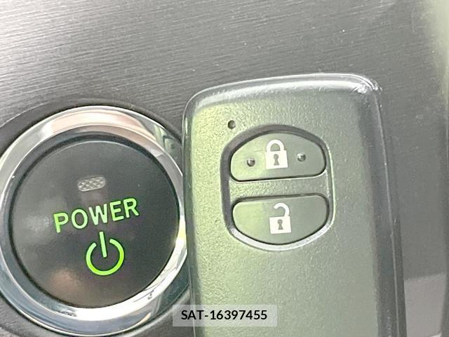 Toyota PRIUS 2010-01 8651689-5