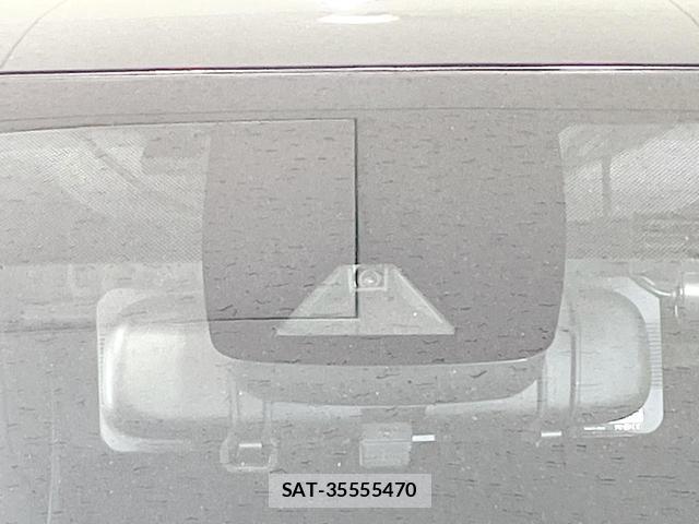 Toyota PRIUS 2022-10 8651707-1