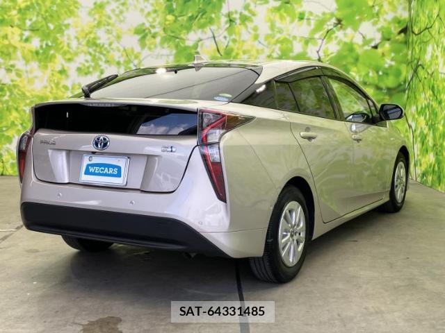 Toyota PRIUS 2016-11 8651710-2