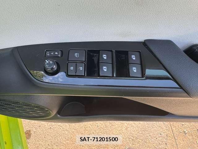 Toyota PRIUS 2017-08 8651784-15