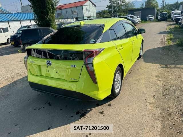 Toyota PRIUS 2017-08 8651784-9