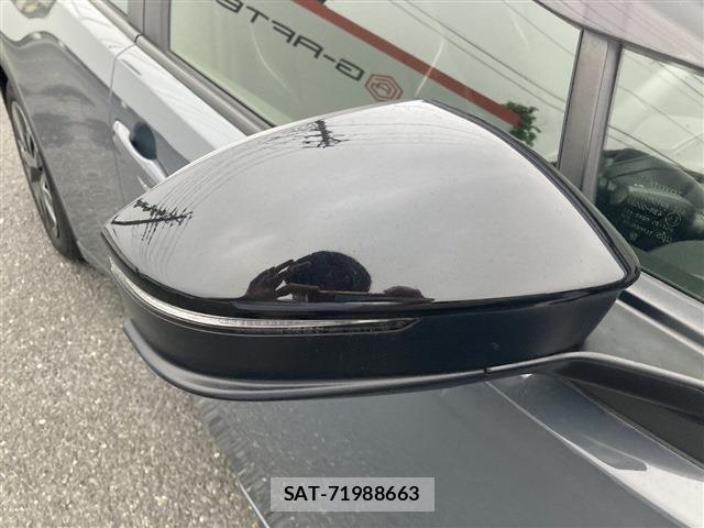 Toyota PRIUS 2023-03 8651819-18