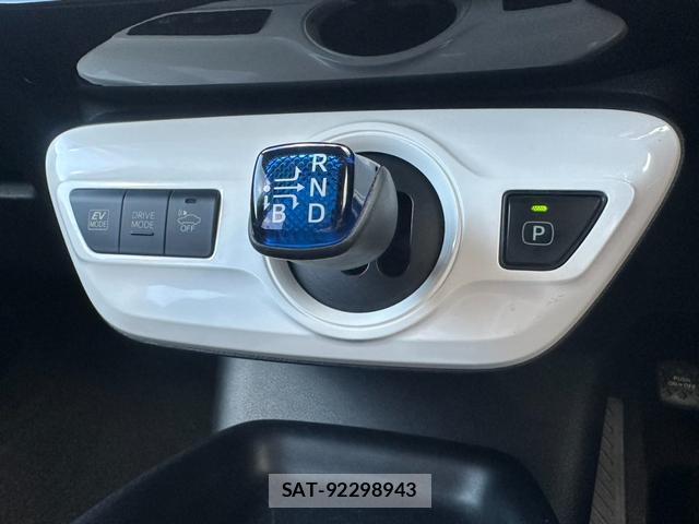 Toyota PRIUS 2018-08 8651838-10