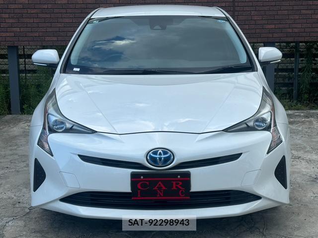 Toyota PRIUS 2018-08 8651838-15